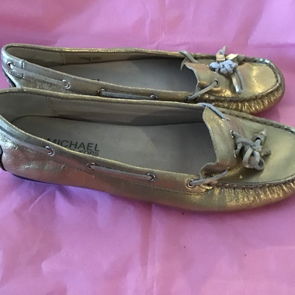Michael Kors Gold Tassled Loafers Womens Size 7 M - Picture 8 of 8